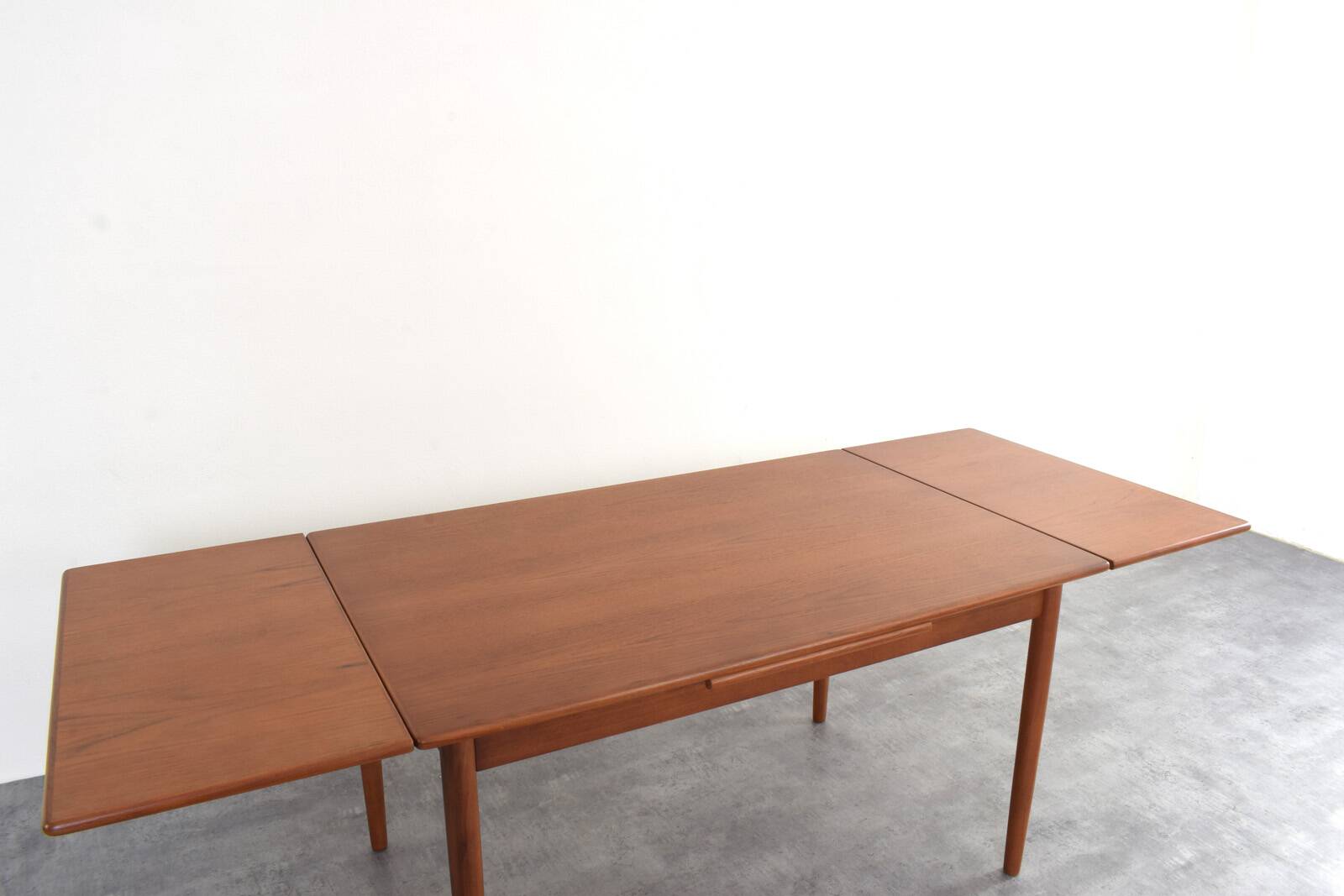Mid-Century Danish Extendable Teak Dining Table from Rogenstrup Möbelfabrik