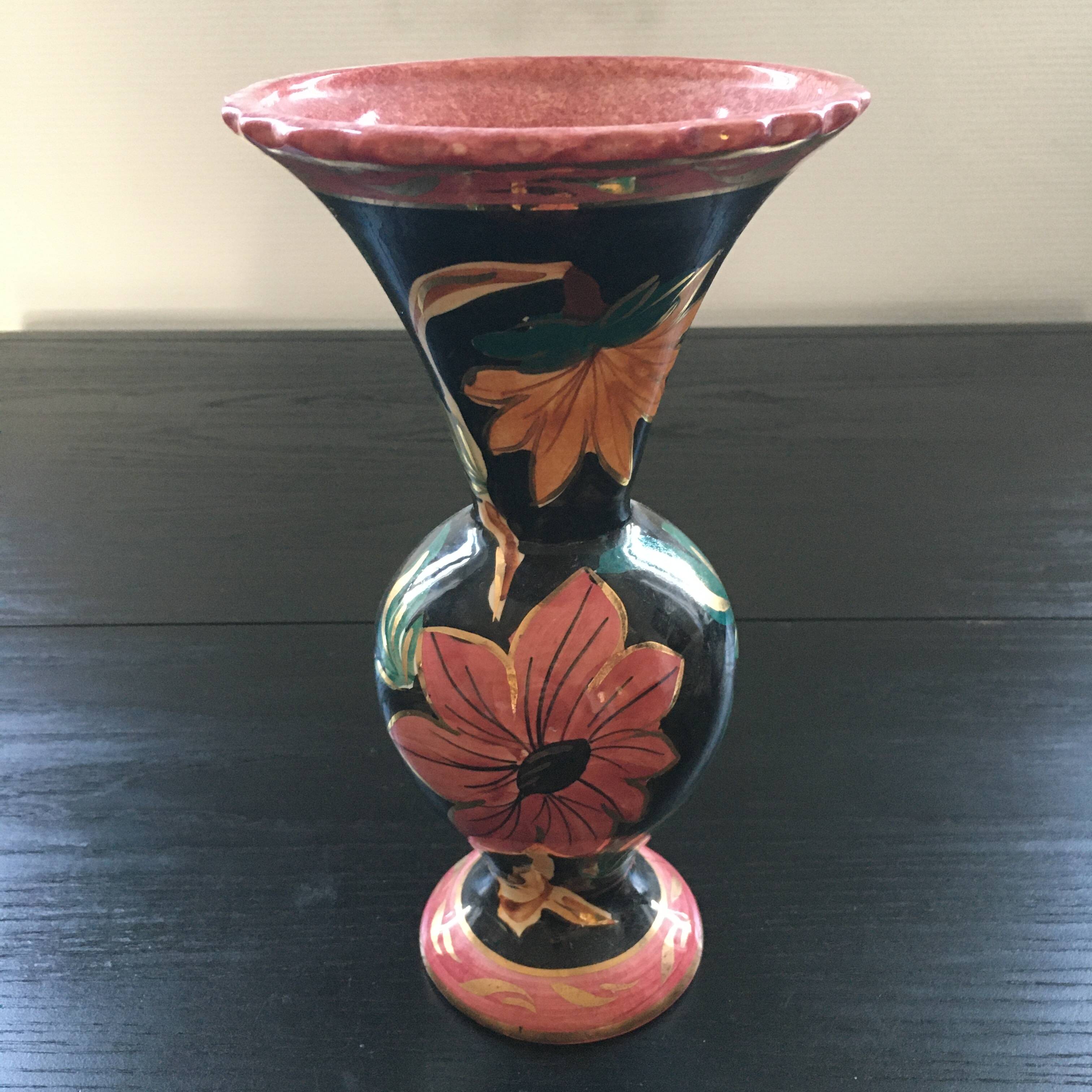 Monaco style floral decoration vase