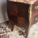 Curved rosewood chest of drawers from the Napoleon III period