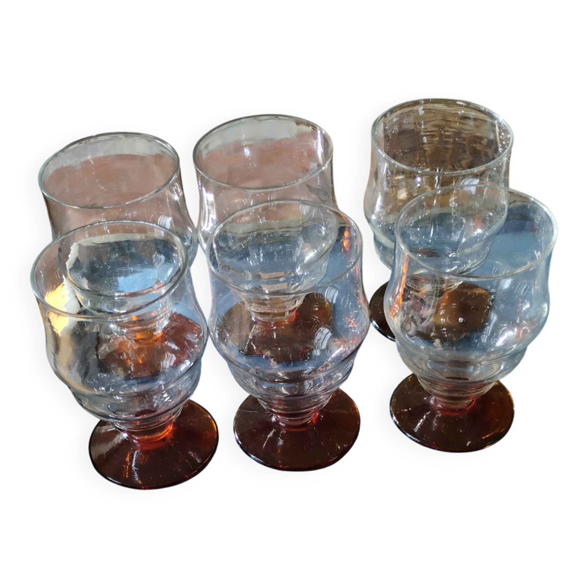 6 colored stemmed glasses