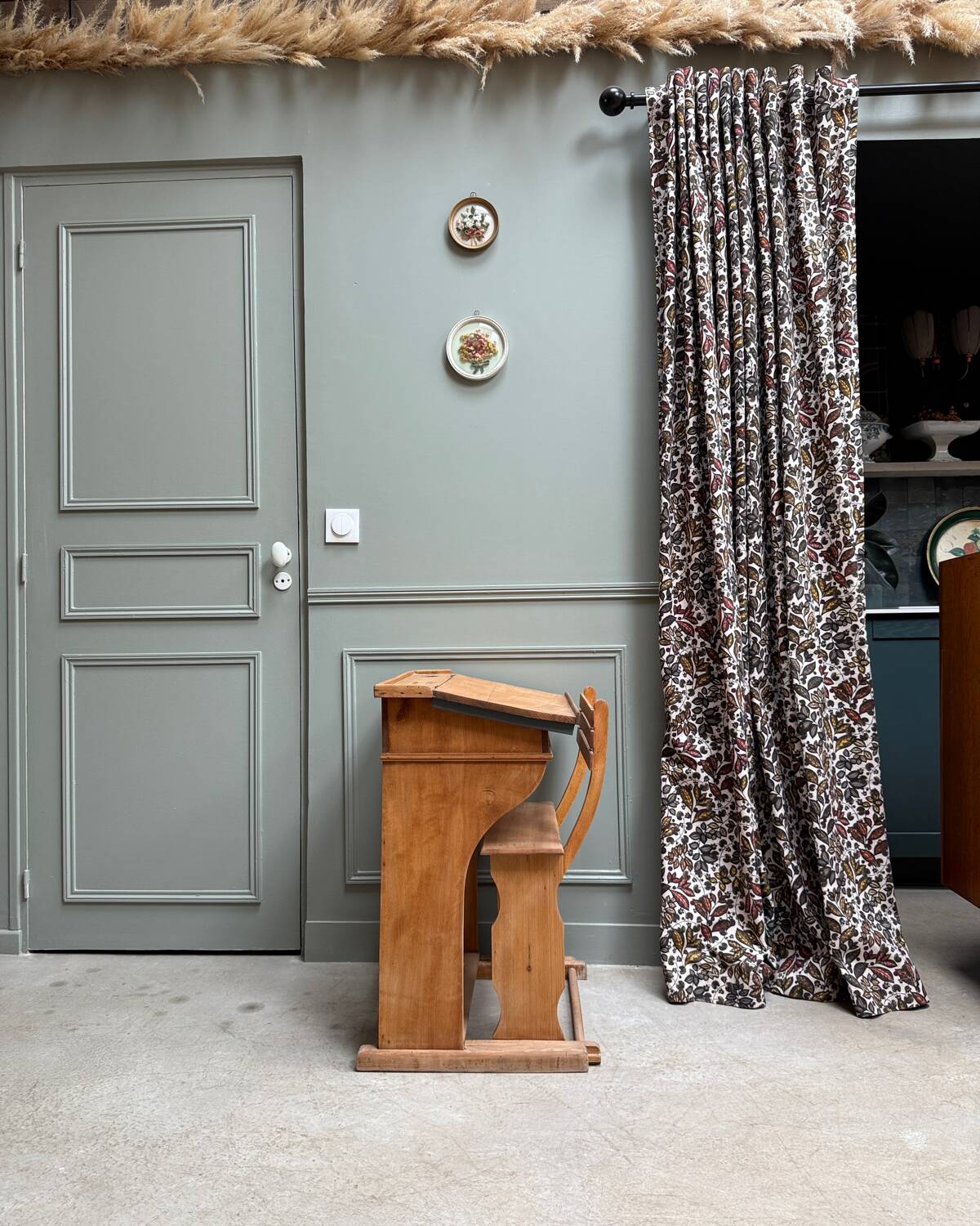 Bureau enfant avec chaise rétractable