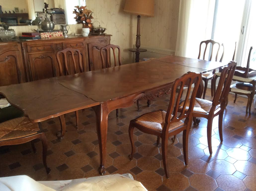 Dining room table with 6 walnut chairs