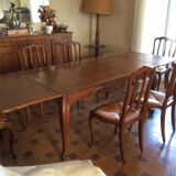Table de salle à manger avec 6 chaises en noyer