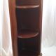 Etagère d'angle merisier de 1970