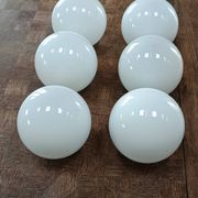 Lot de 6 globes anciens en opaline blanche