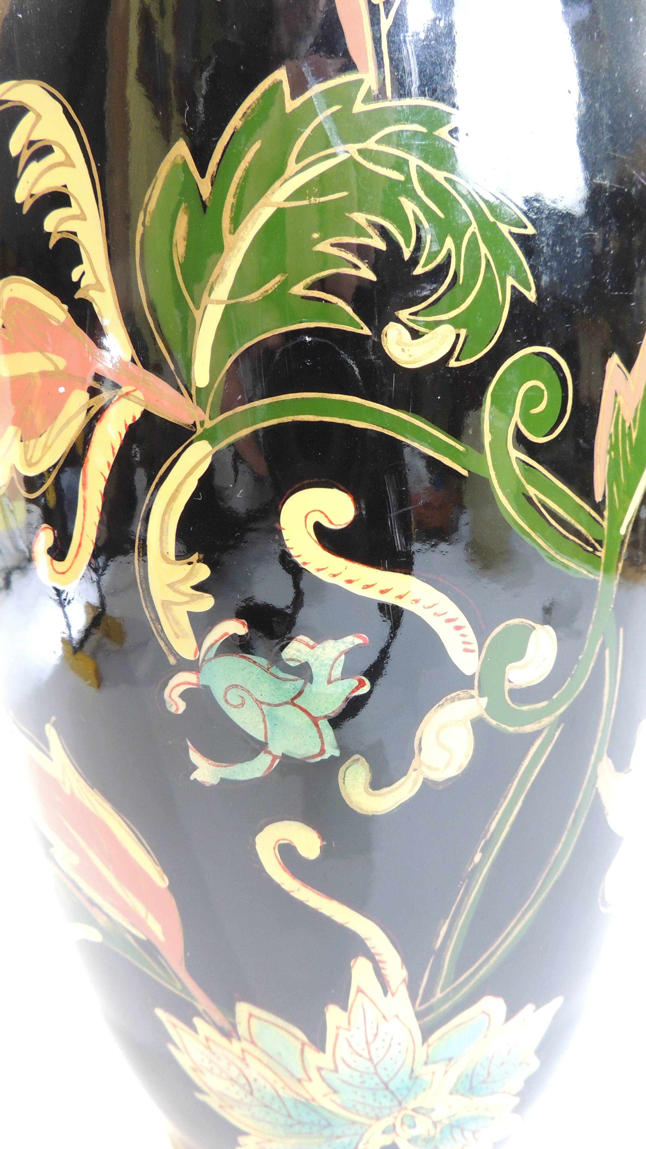 Old Large black vase decorated with leaves /vintage/ XXsiecle/potiche