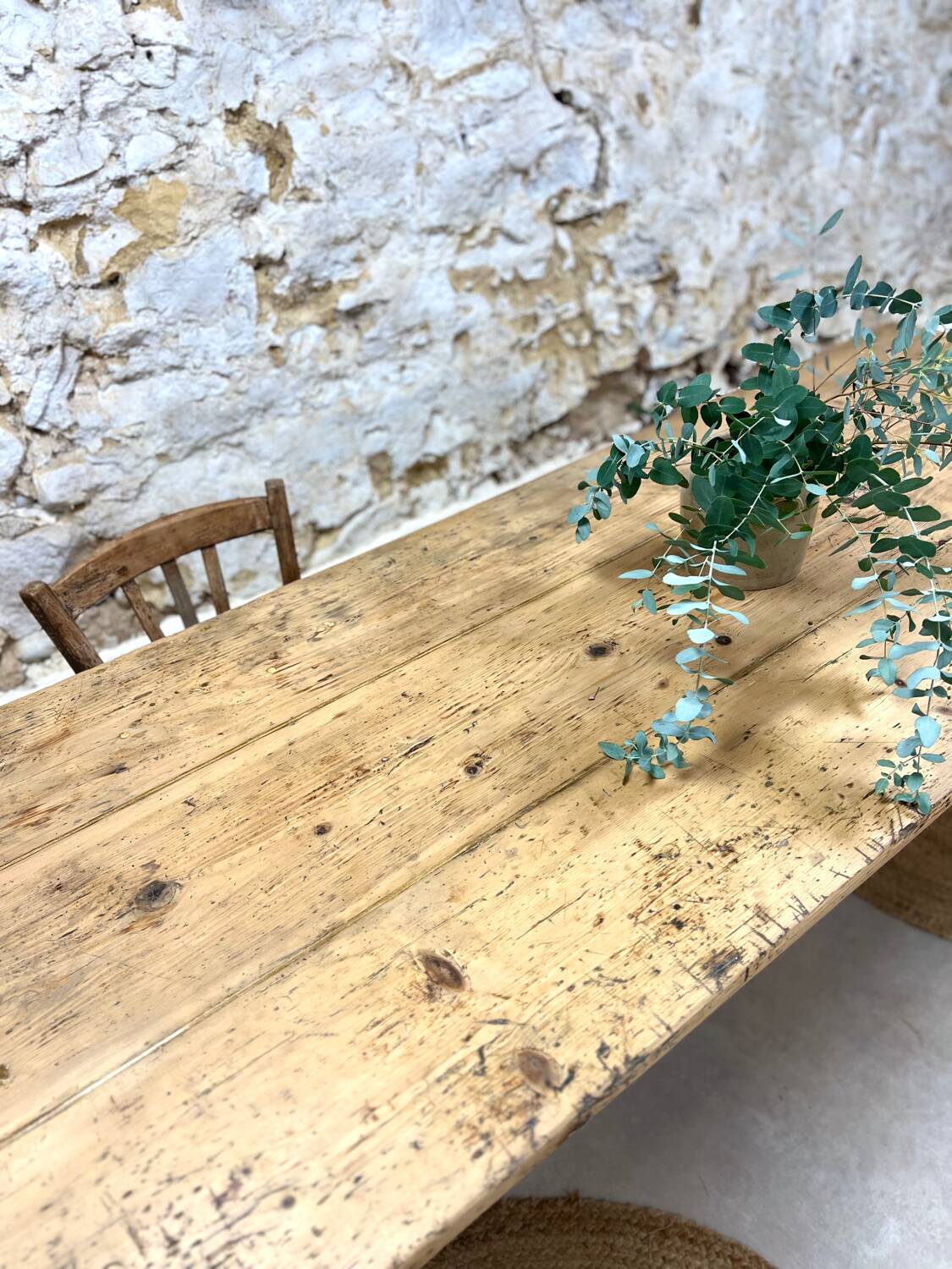 Farm table