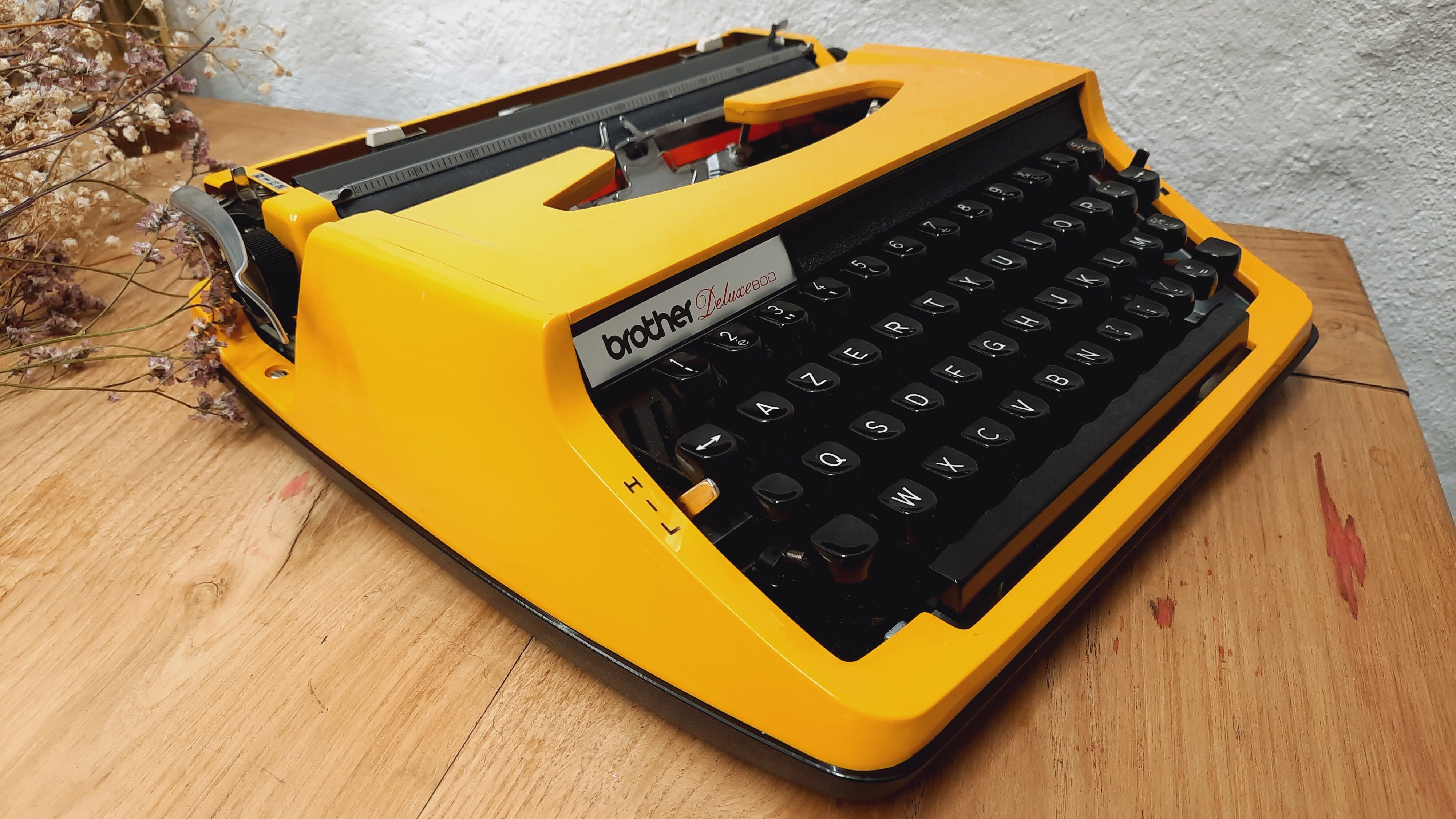 Brother De Luxe Typewriter 800