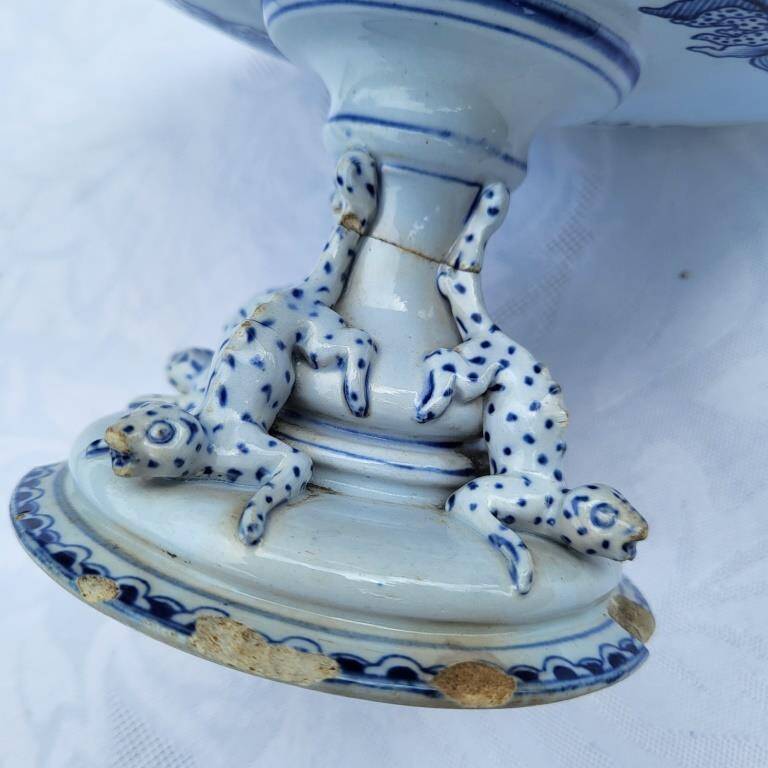 Longwy Chinese compote bowl 19th century salamanders