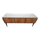 Commode en noyer avec dessus miroir.