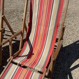 2 deckchairs