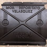 Fauteuils lounge modèle Velasquez fabriqués par Mimo Padova, années 1970