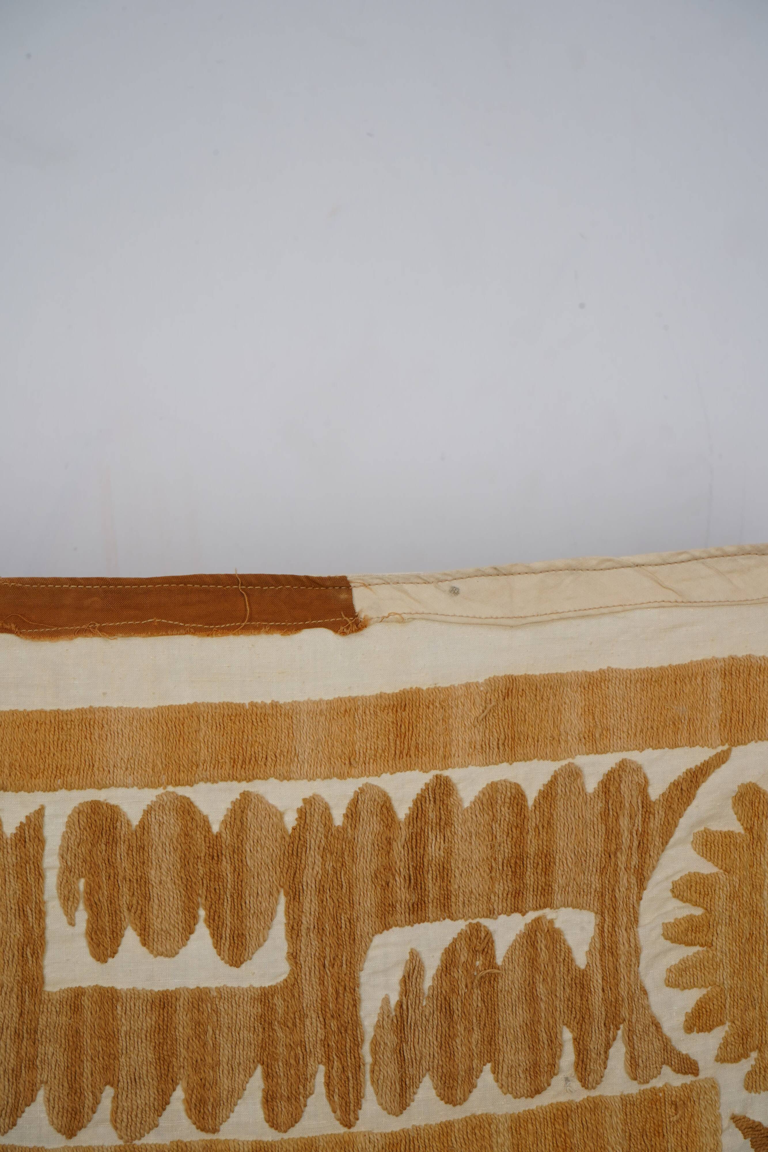 Vintage Turkish hand-knotted rug 135x145 cm