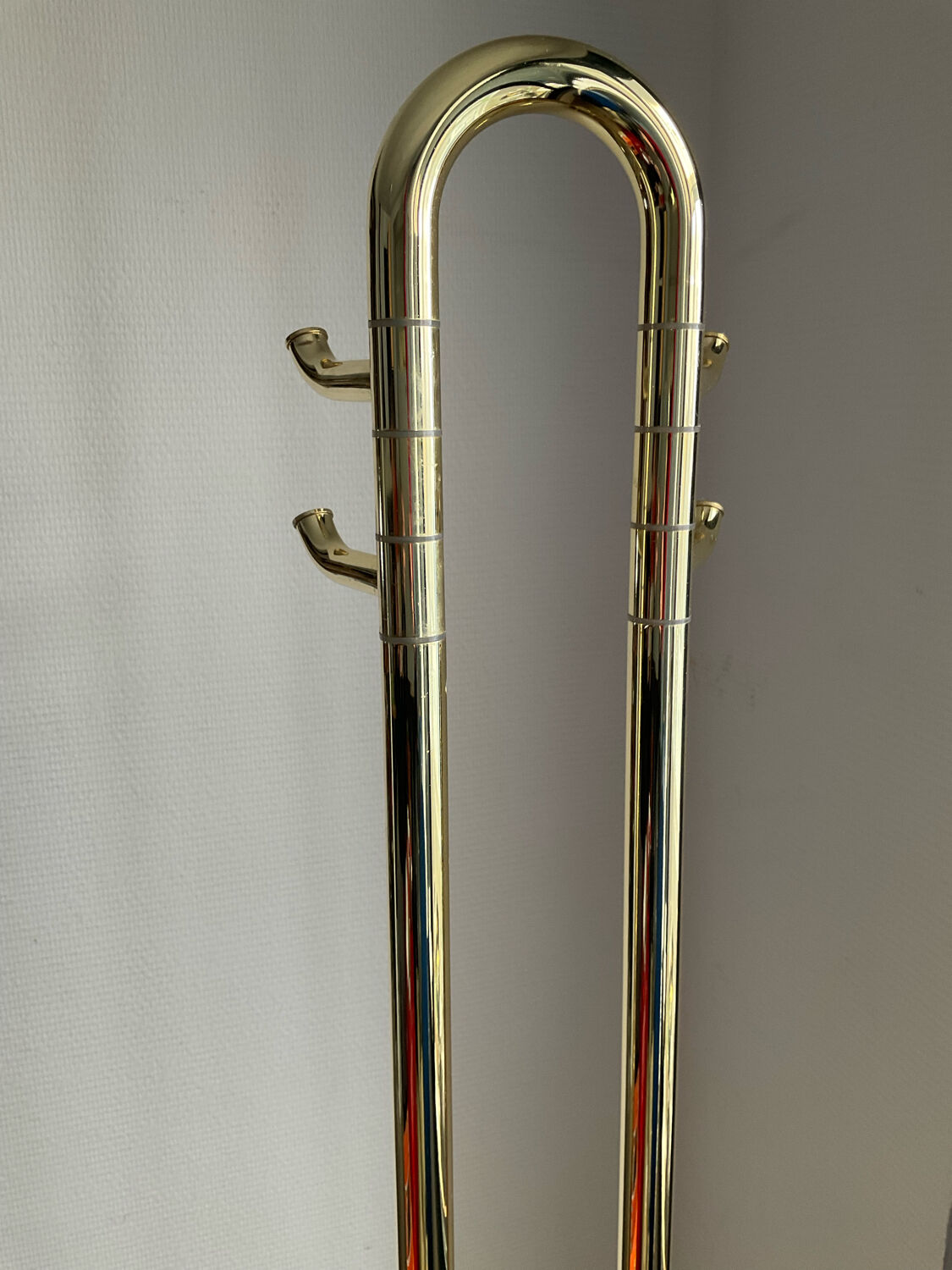 Italian towel rack in gilded metal from the 70s