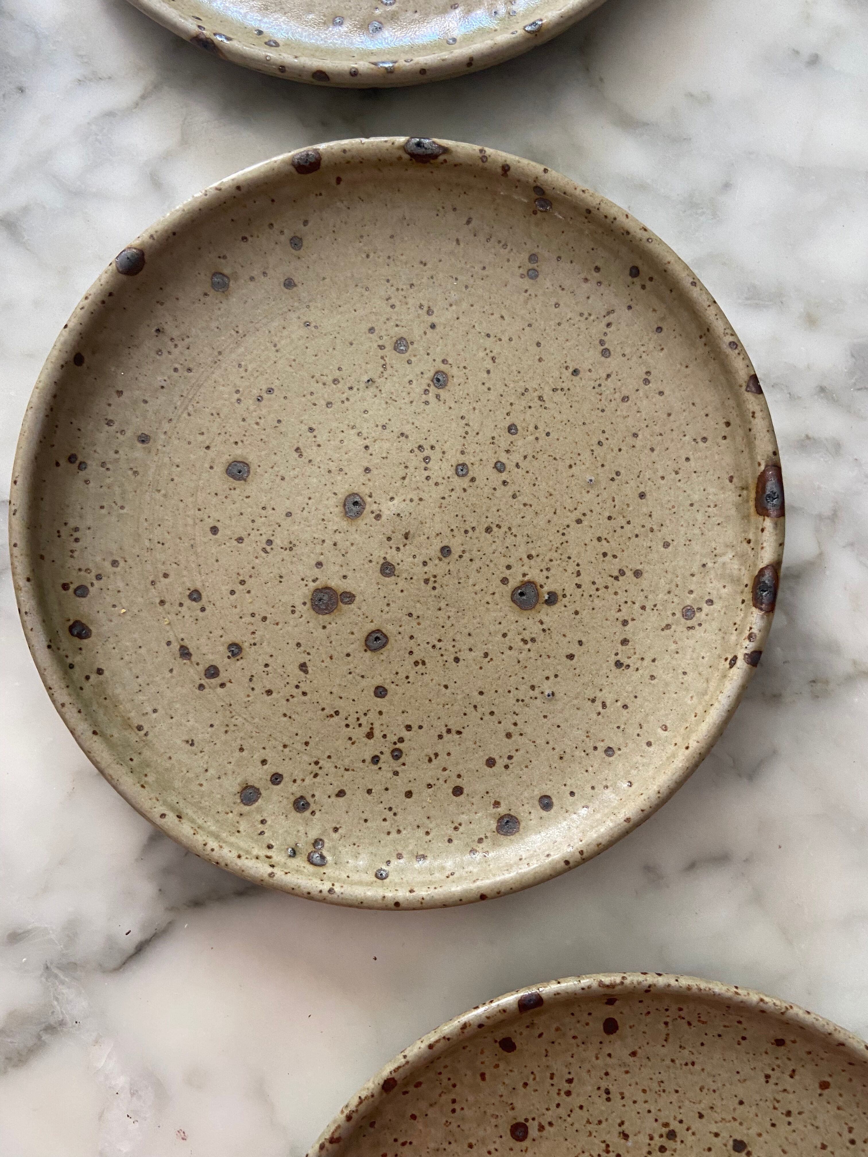 Series of 6 vintage stoneware dessert plates
