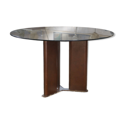 Table circulaire par Tito Agnoli pour Matteo Grassi piètement gainé de cuir brun 1970’s