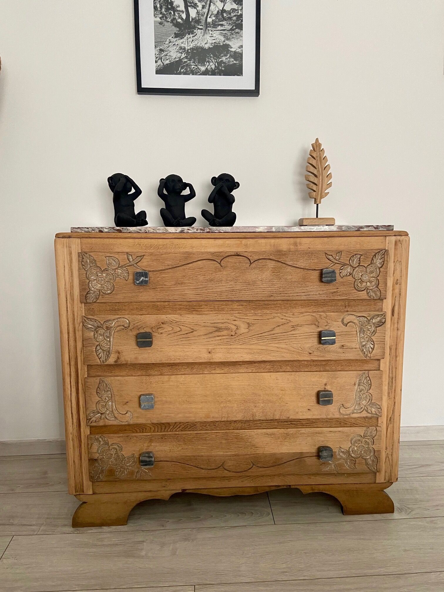 Art Deco chest of drawers