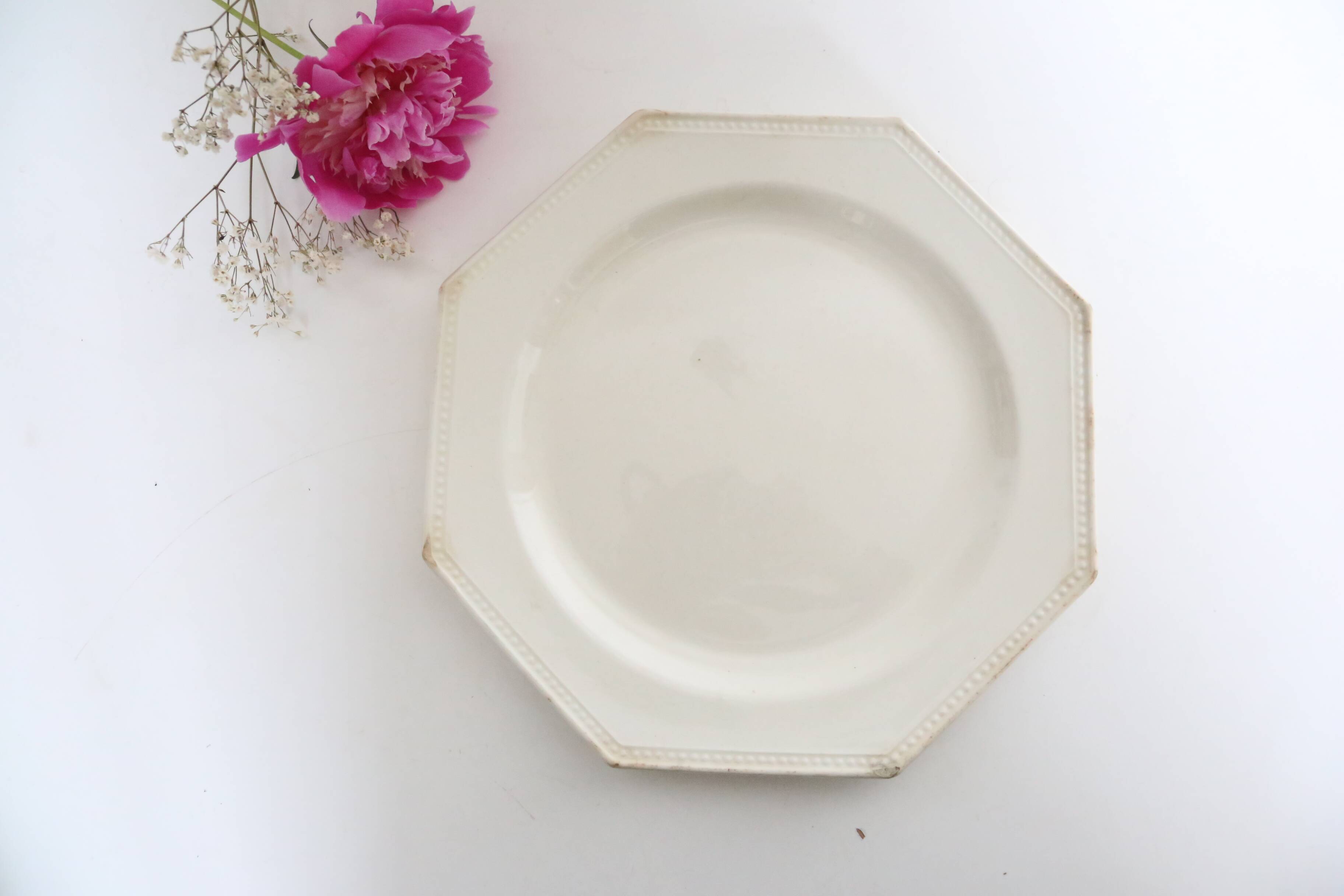 Creil and Montereau plates, 19th century, Perle model, ivory / set of 3