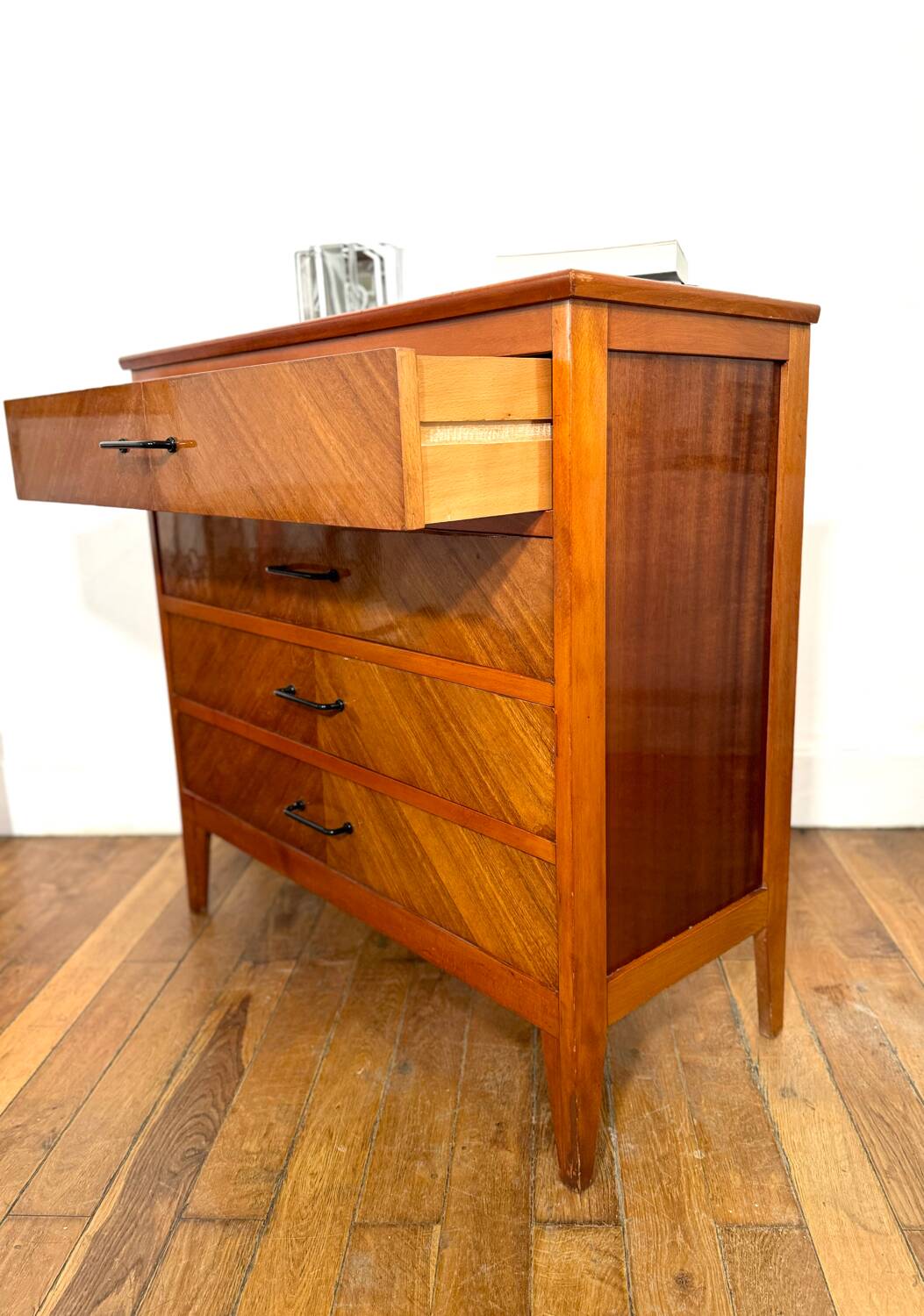 Vintage chest of drawers