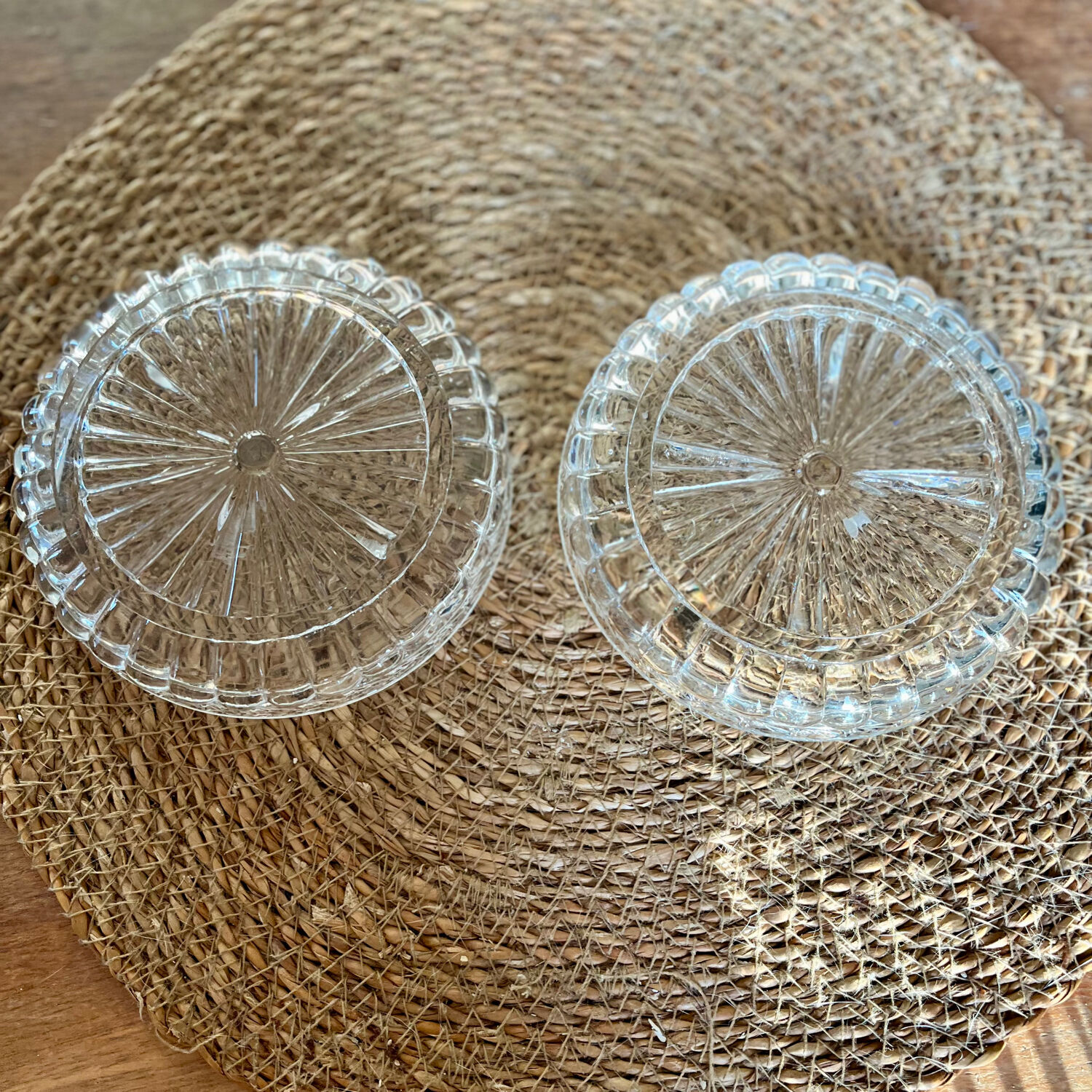 Empty pocket dishes in vintage glasses 1960