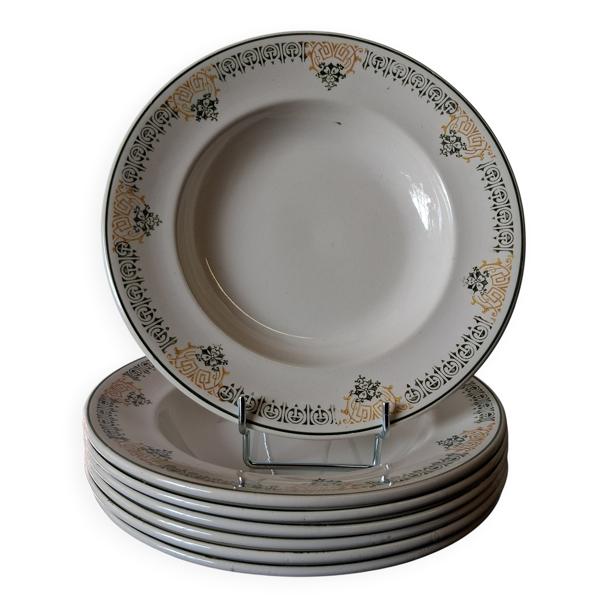 Set of 7 antique deep plates from Longwy, "Savigny" model, in good condition.