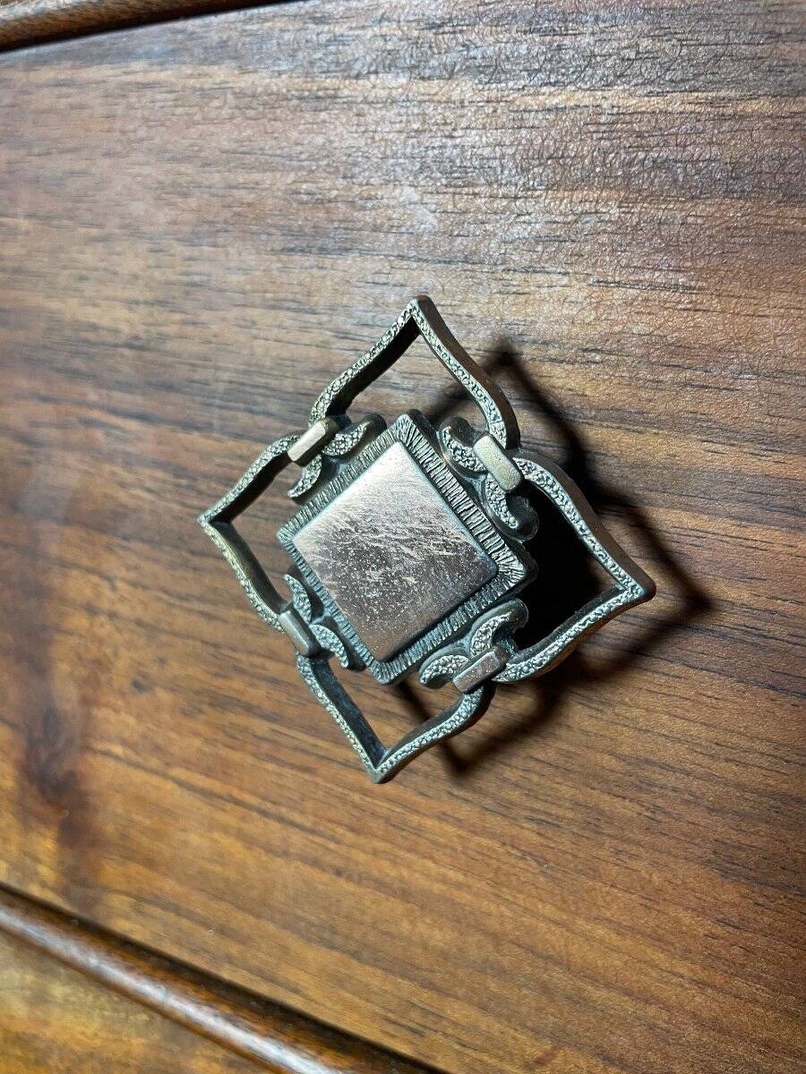 Art deco chest of drawers