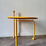 Table basse, desserte tripode en métal jaune par Tord Bjorklund pour Ikea, vers 1980