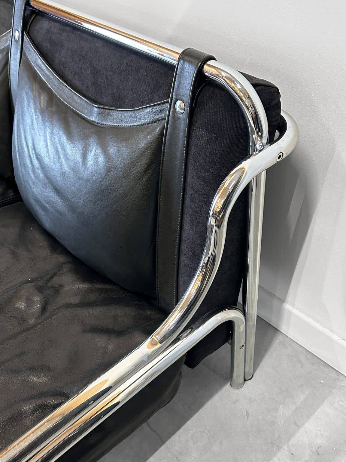 Stringa 3-seater vintage sofa