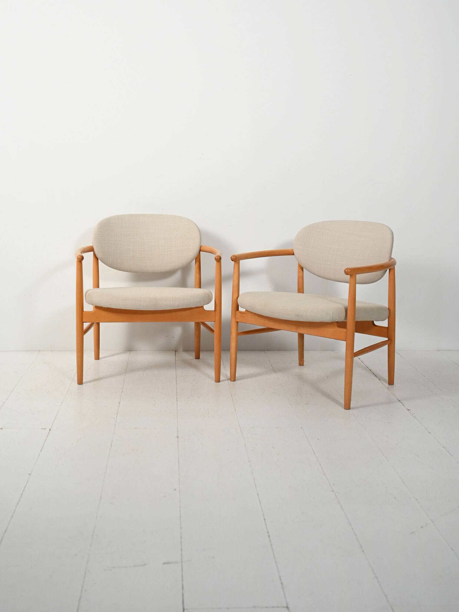 Paire de fauteuils "Pluto" par Alf Svensson