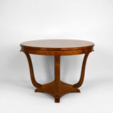Art Deco round pedestal table in walnut veneer, circa 1930