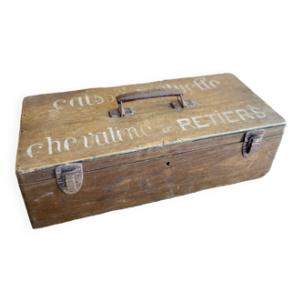 Wooden storage trunk with period lettering