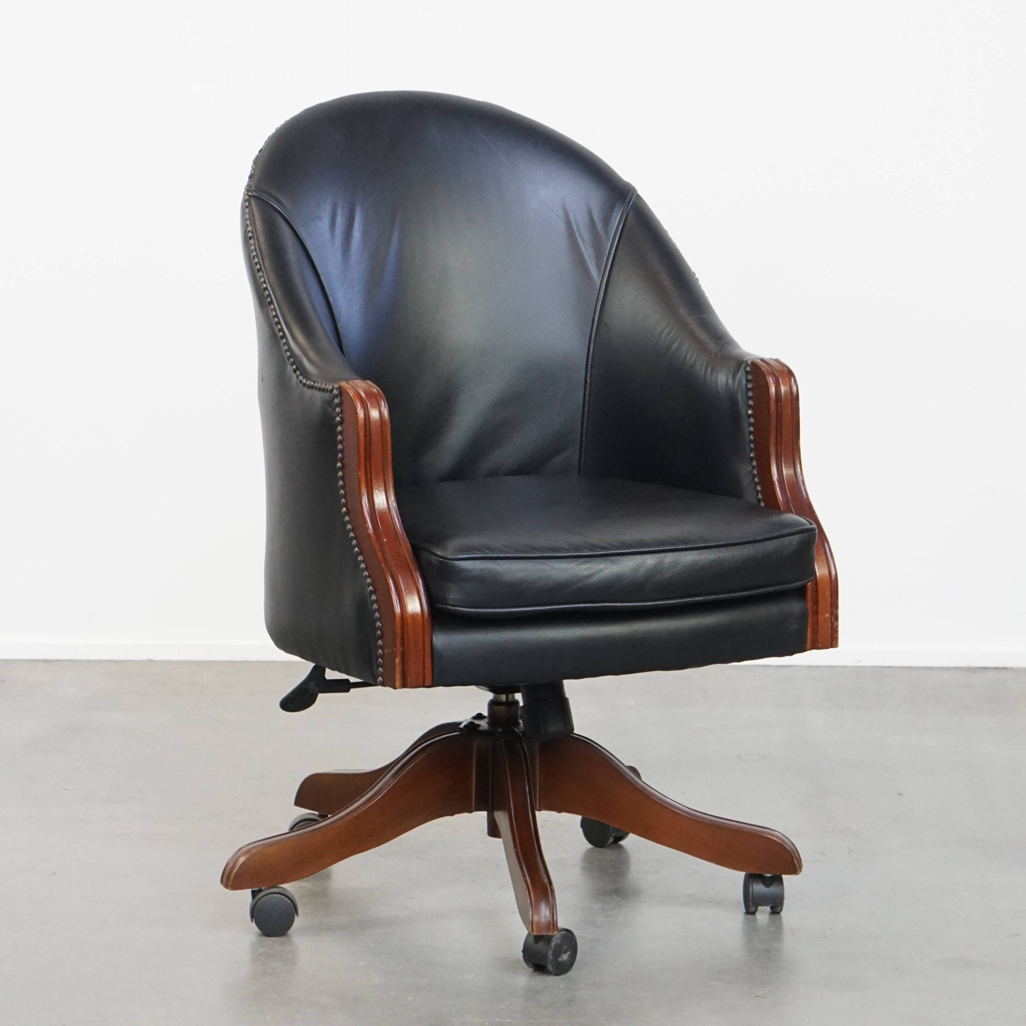 Chaise de bureau en cuir de vachette noir de style anglais