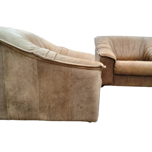 Paire de fauteuil chauffeuse cuir havane 70