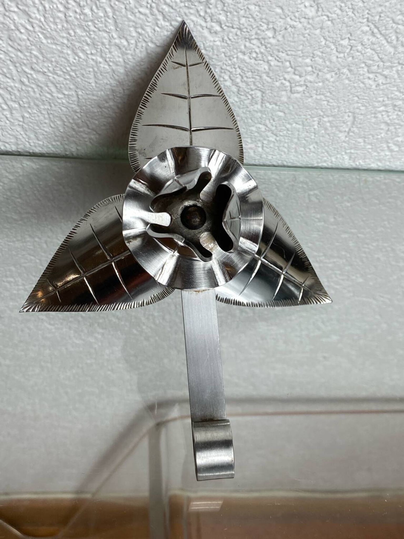 Silver-plated metal flower candle holder