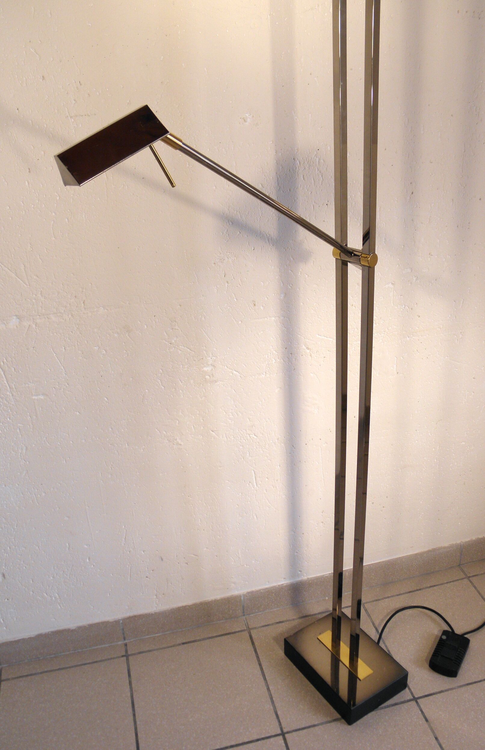 Floor lamp - e-reader 80s