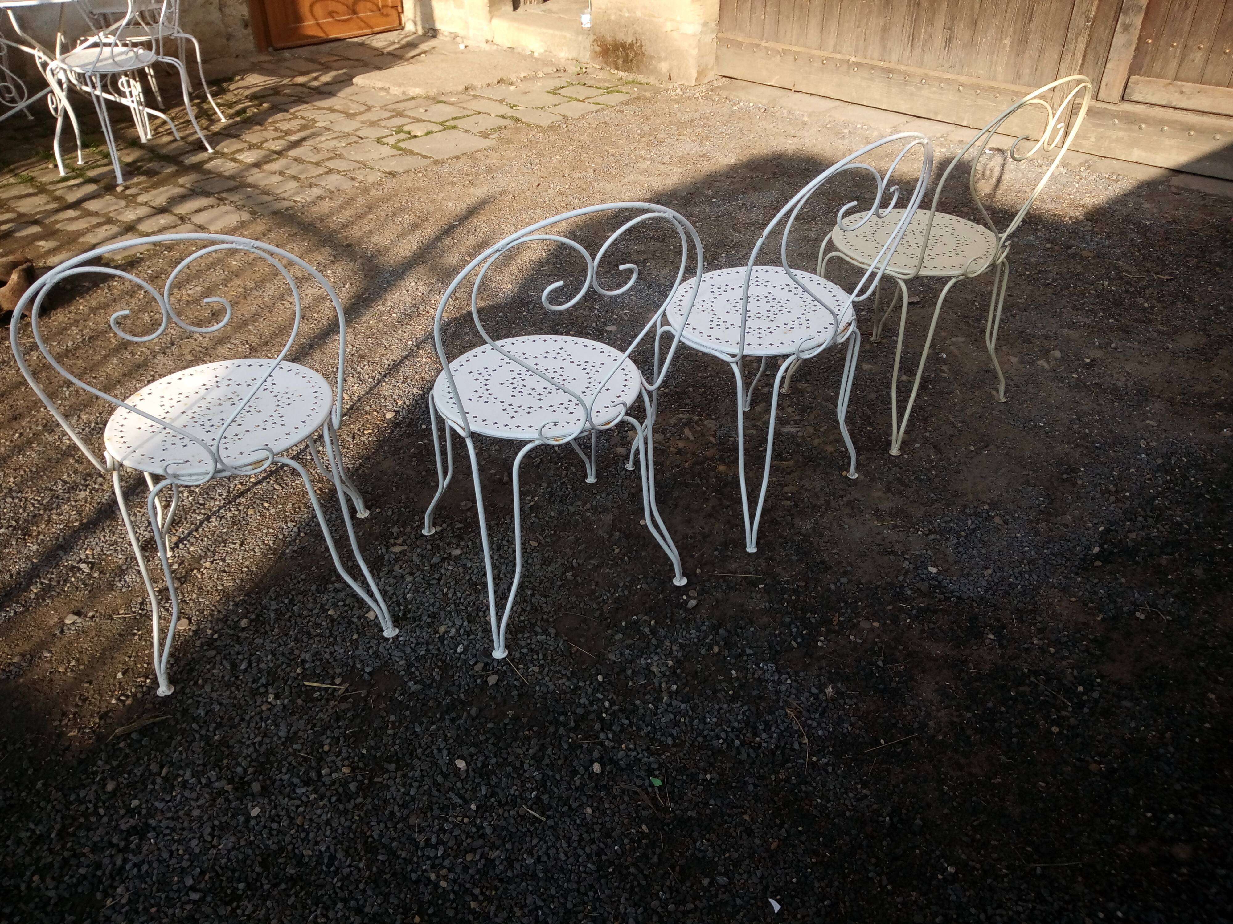 Set of 4 iron garden chairs