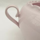 Porcelain tureen