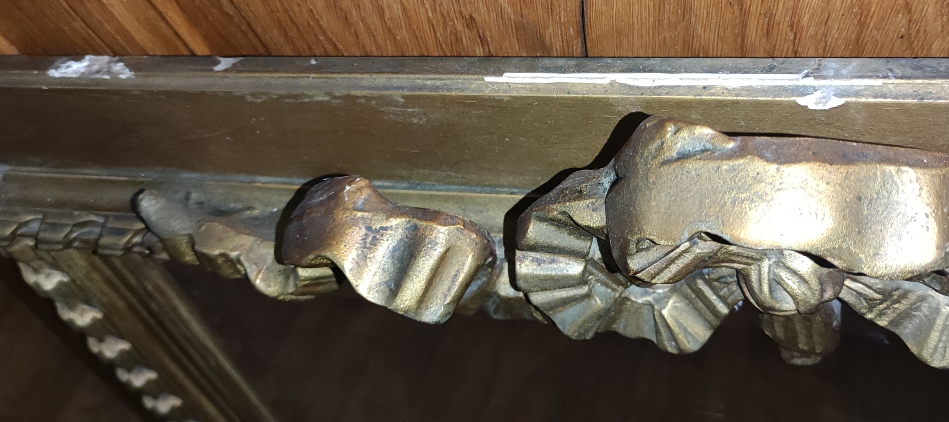 Old Large golden mirror/knot decoration 76x102cm