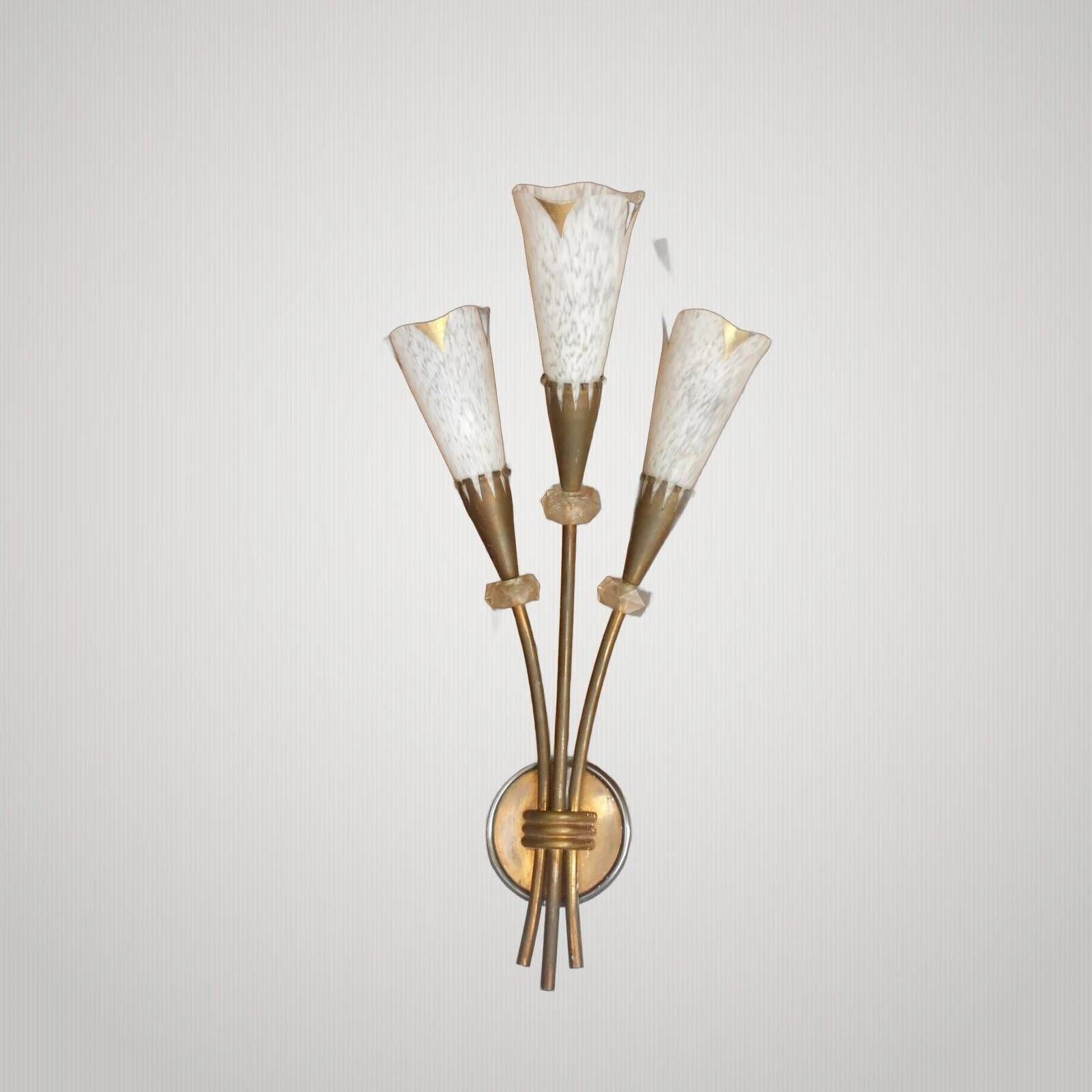 Vintage annees 50 applique murale laiton 3 tulipes verre mouchete maison lu