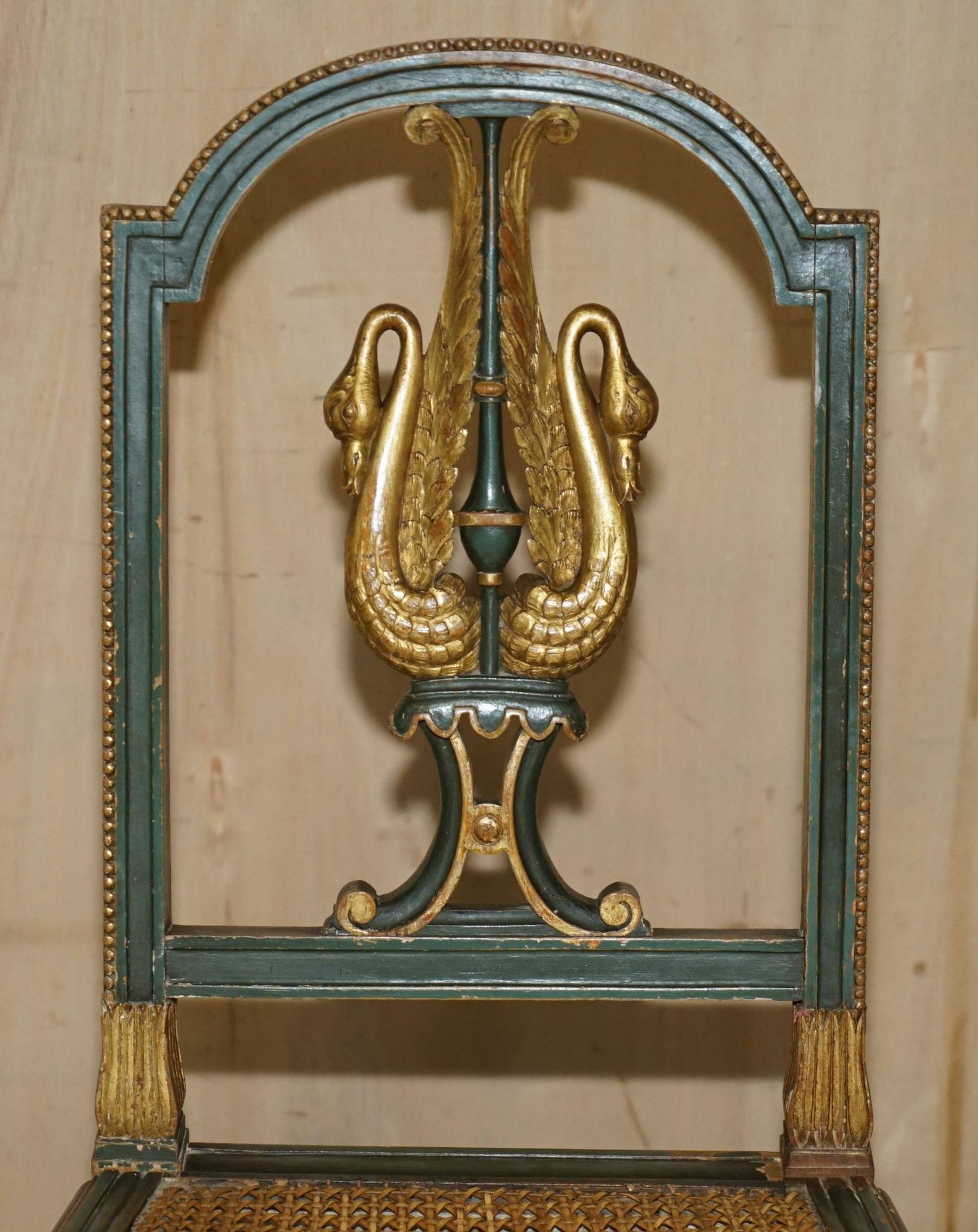 Paire Antique Chaises d'Appoint William Kent Empire Sculptées en Cygne