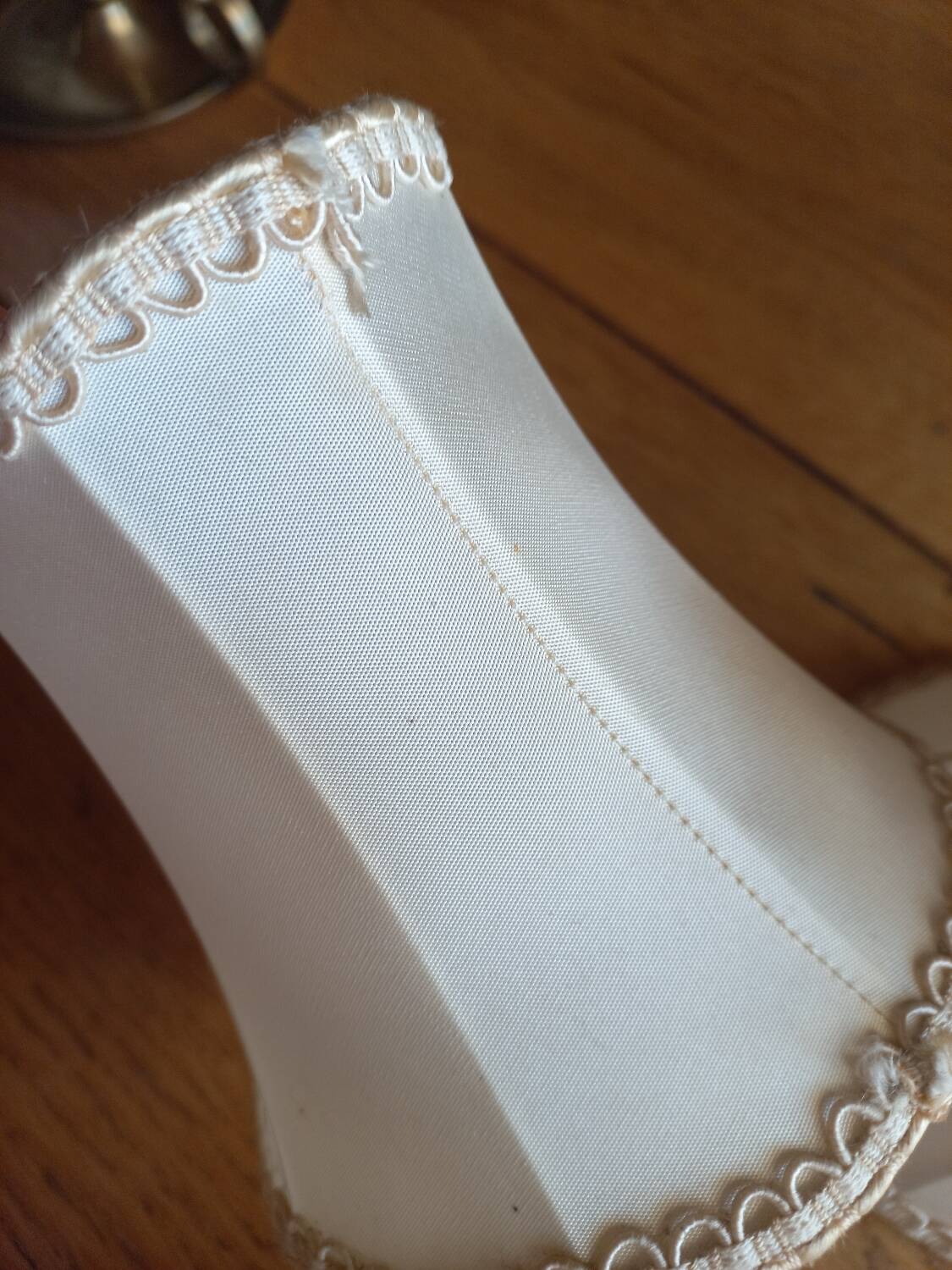 4 small old lampshades