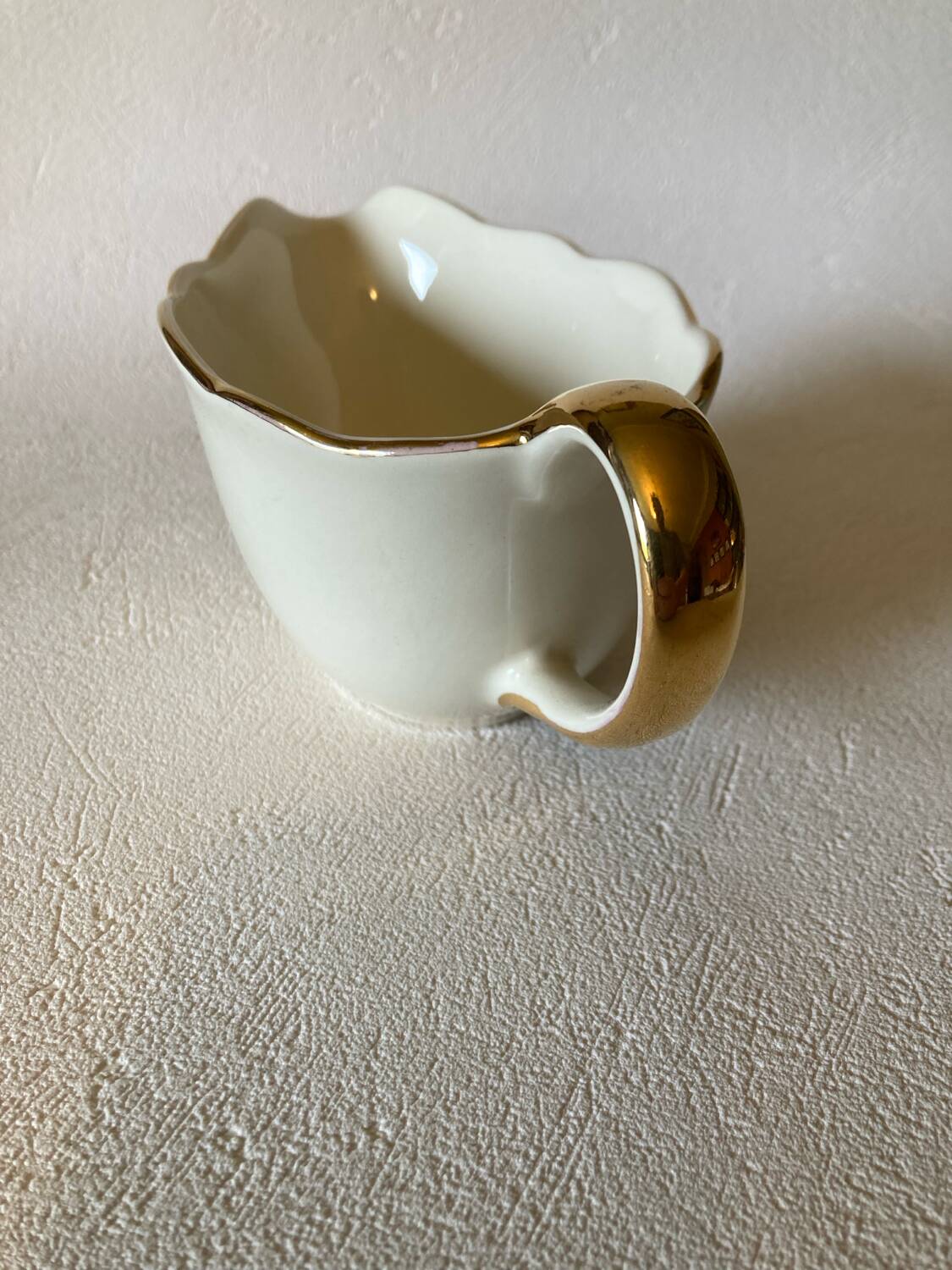 Villeroy and Boch gravy boat, 1950s, cream and gold