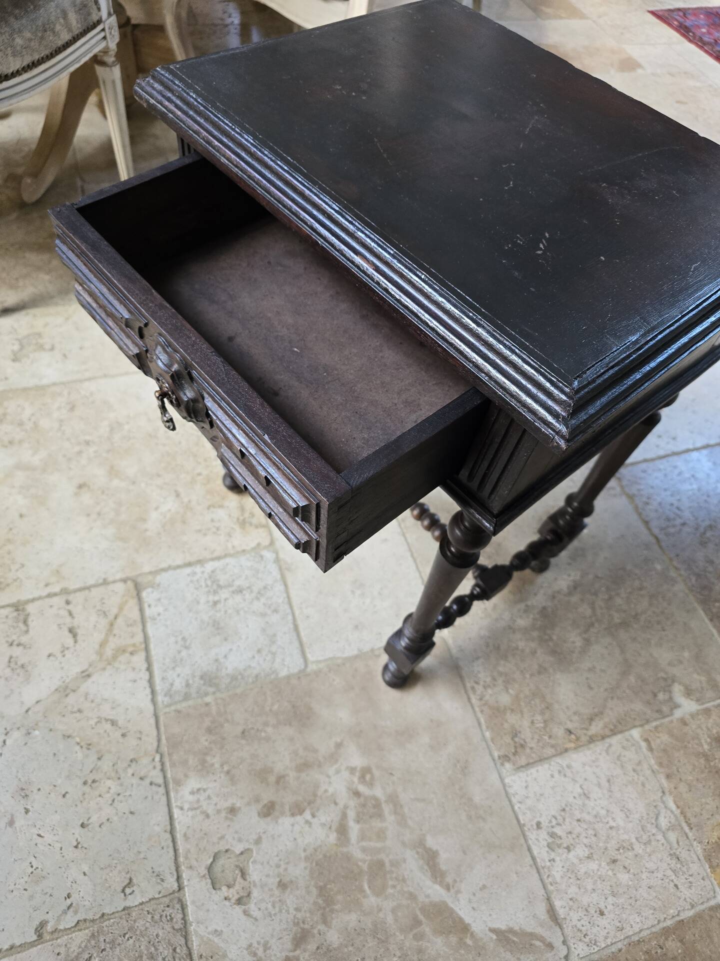 Bedside table