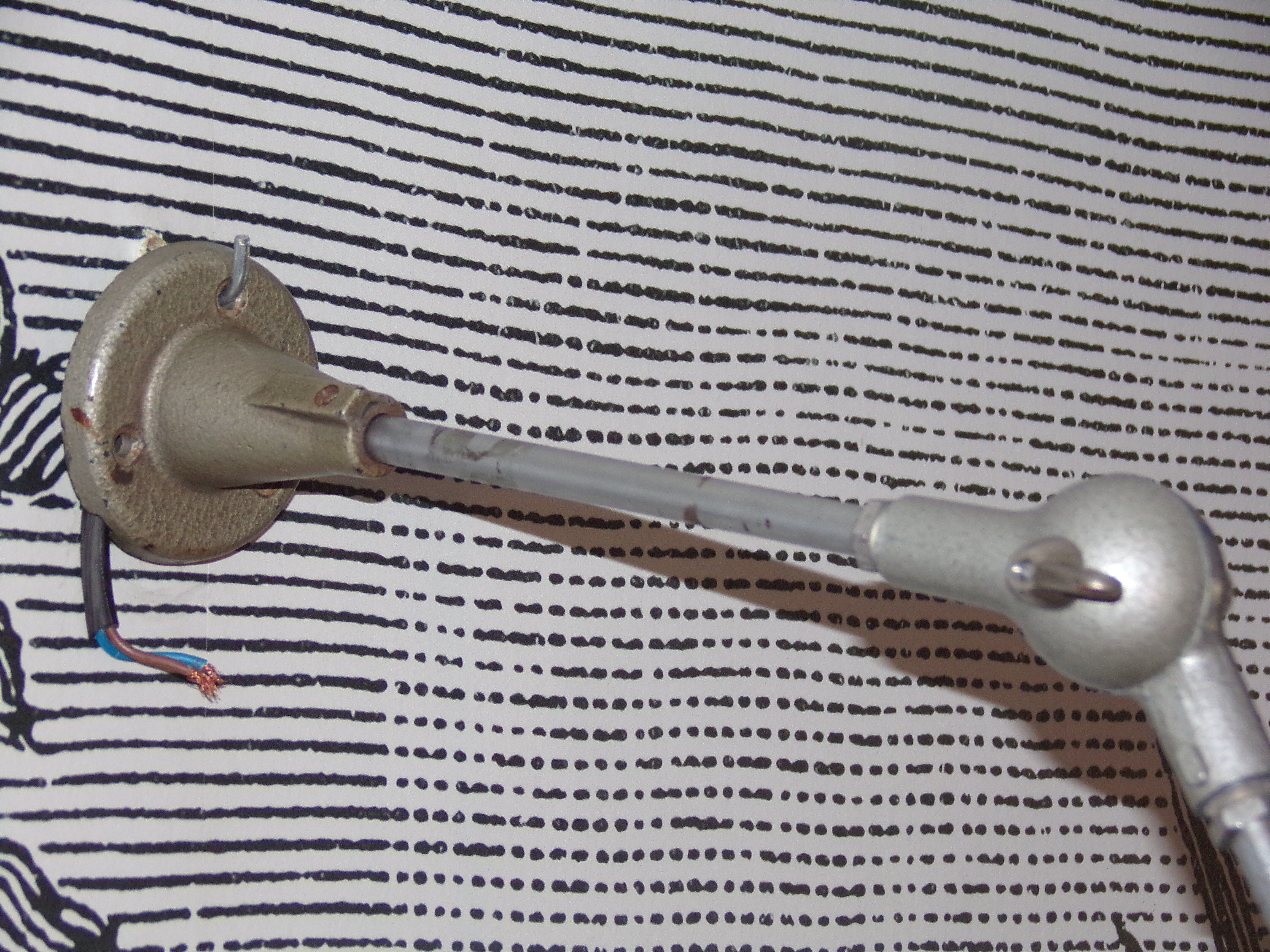 Pfaff articulated gallows lamp