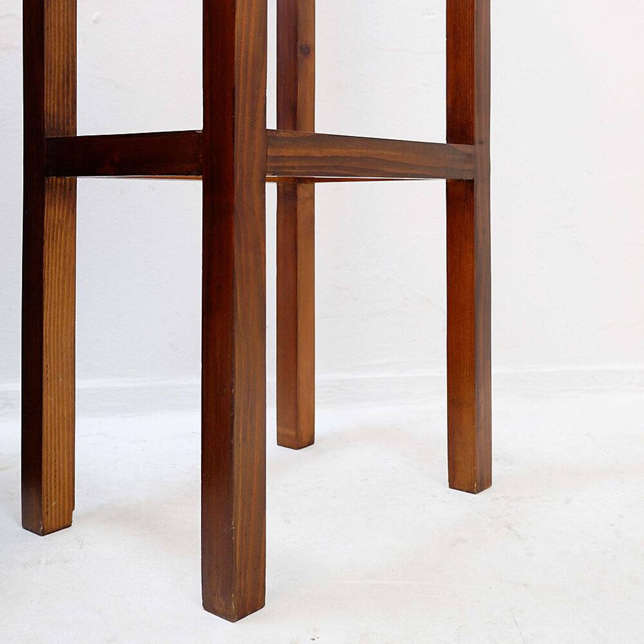 Contemporary wooden bar furniture