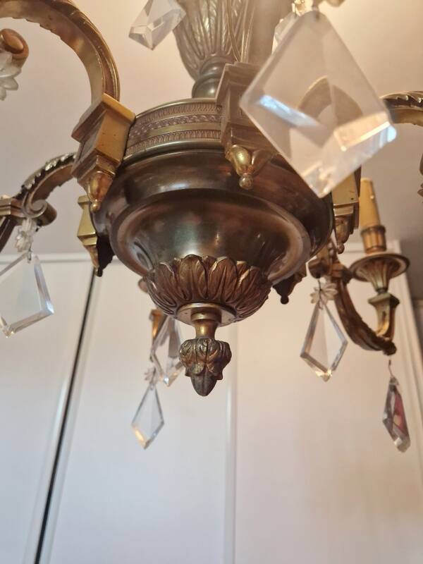 Lucien Gau, bronze worker since 1860 - Bronze chandelier with crystal pendants