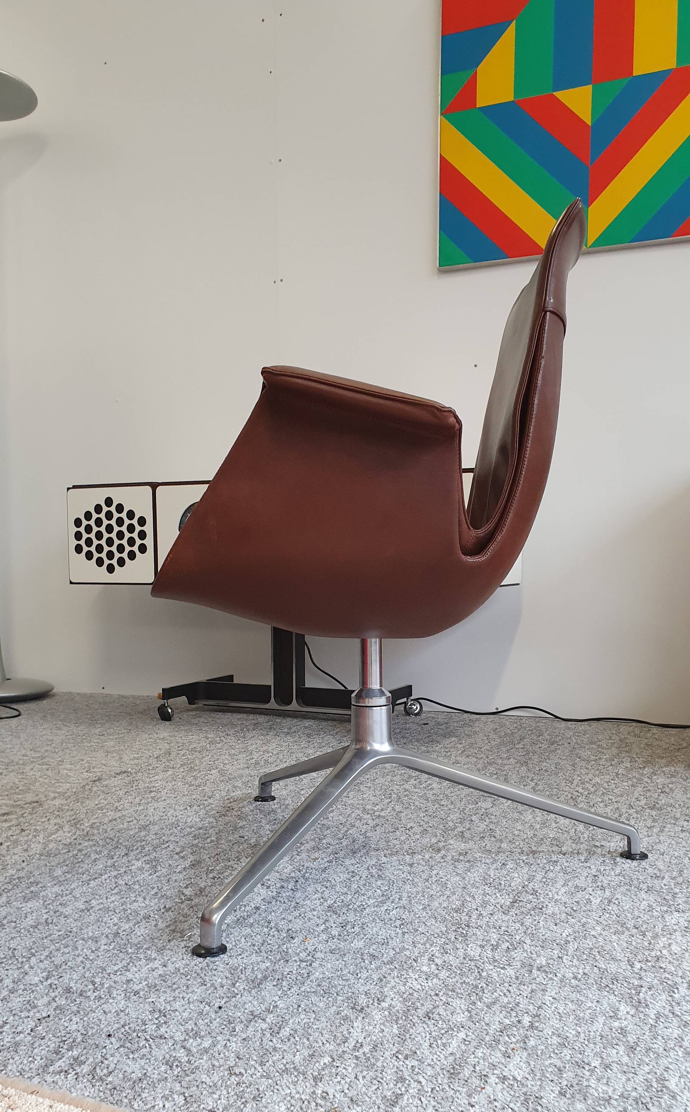 Tulip Chair by Jørgen Kastholm & Preben Fabricius Kill International