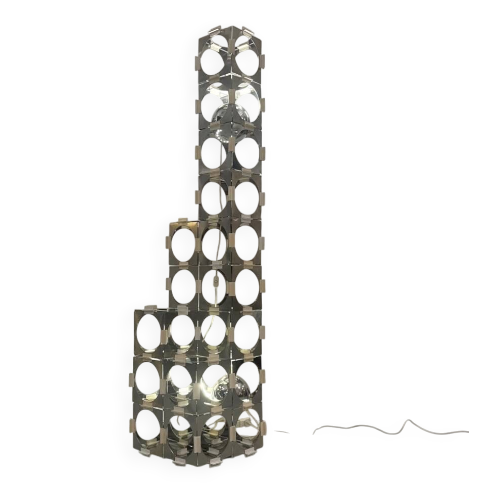 Very rare modular floor lamp produced by Reggiani, Italy around 1970.