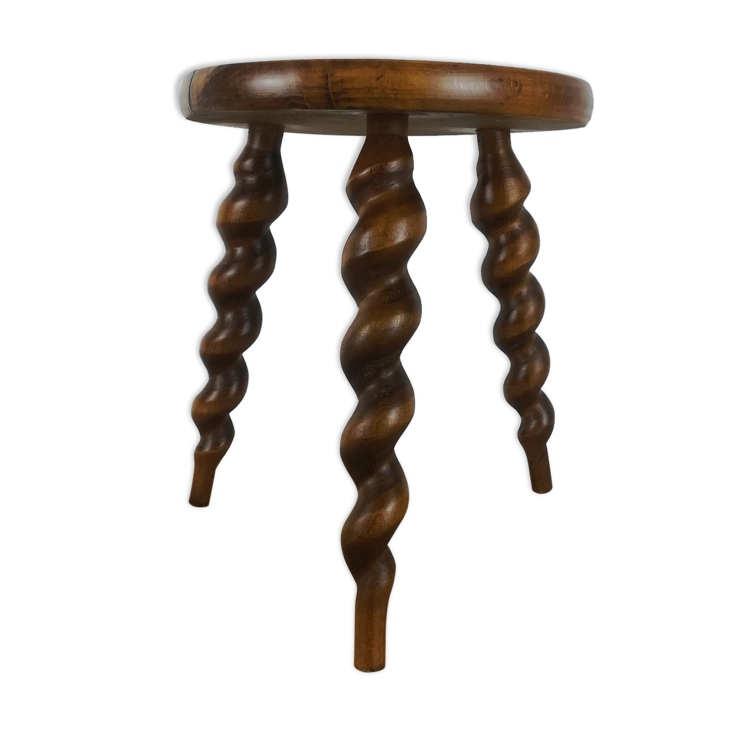 Tripod stool with turned feet