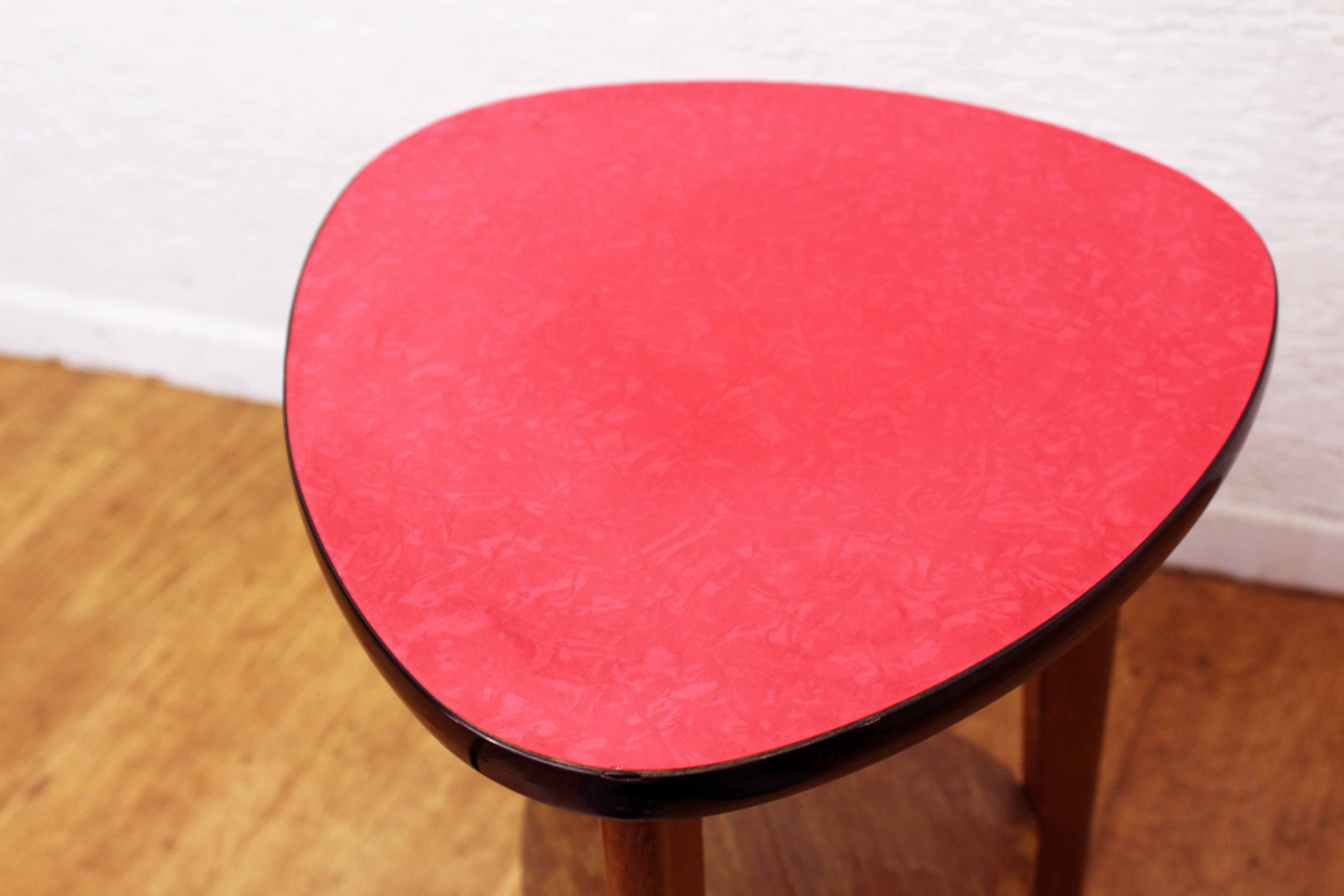 Pedestal table in formica and solid wood